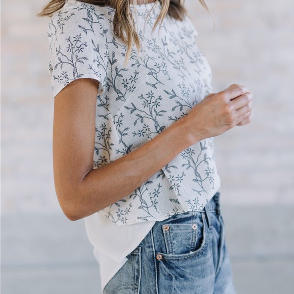 Cute women’s top